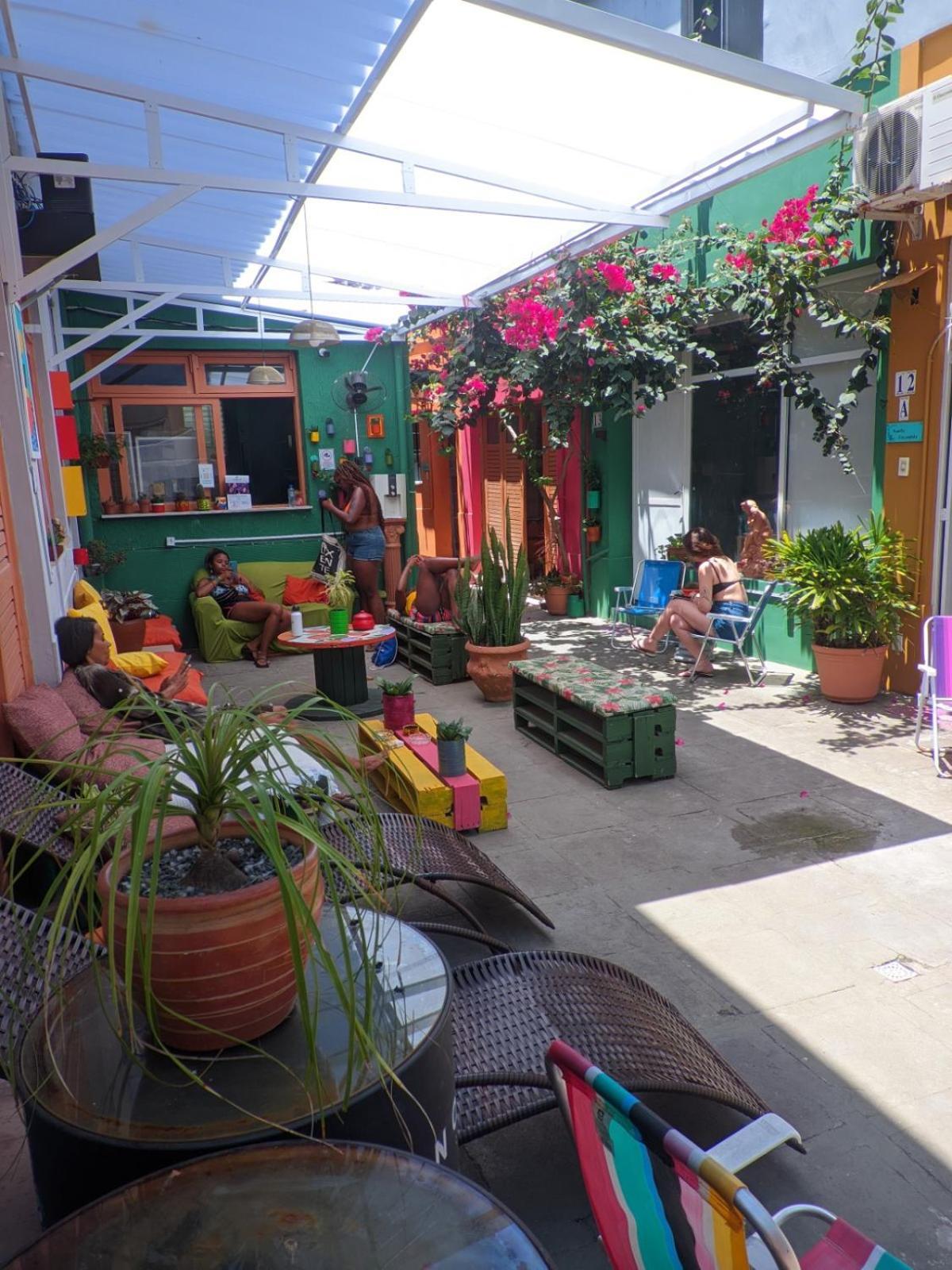 Nomads Hostel Multicultural & Coworking Сальвадор Экстерьер фото