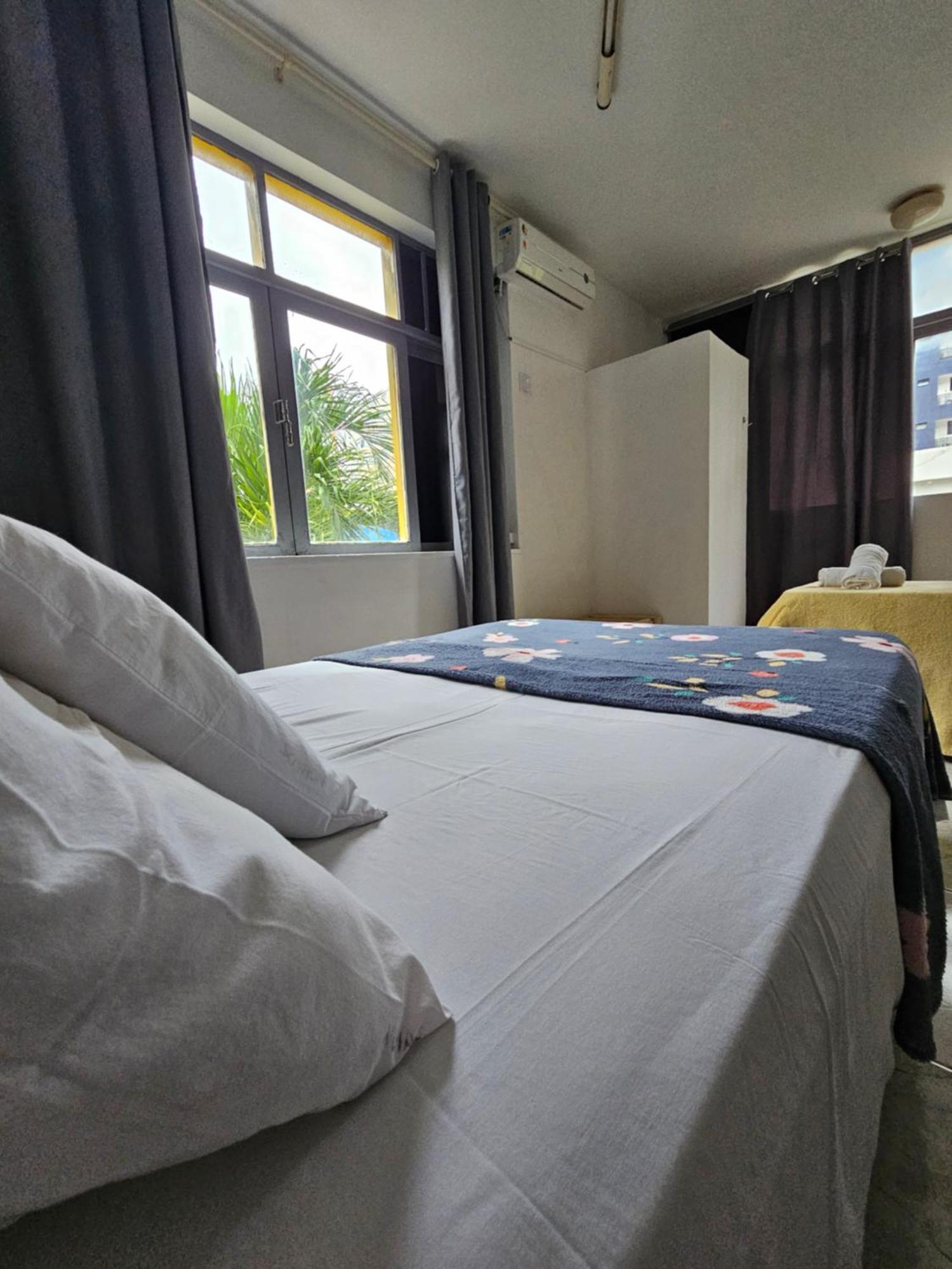 Nomads Hostel Multicultural & Coworking Сальвадор Экстерьер фото